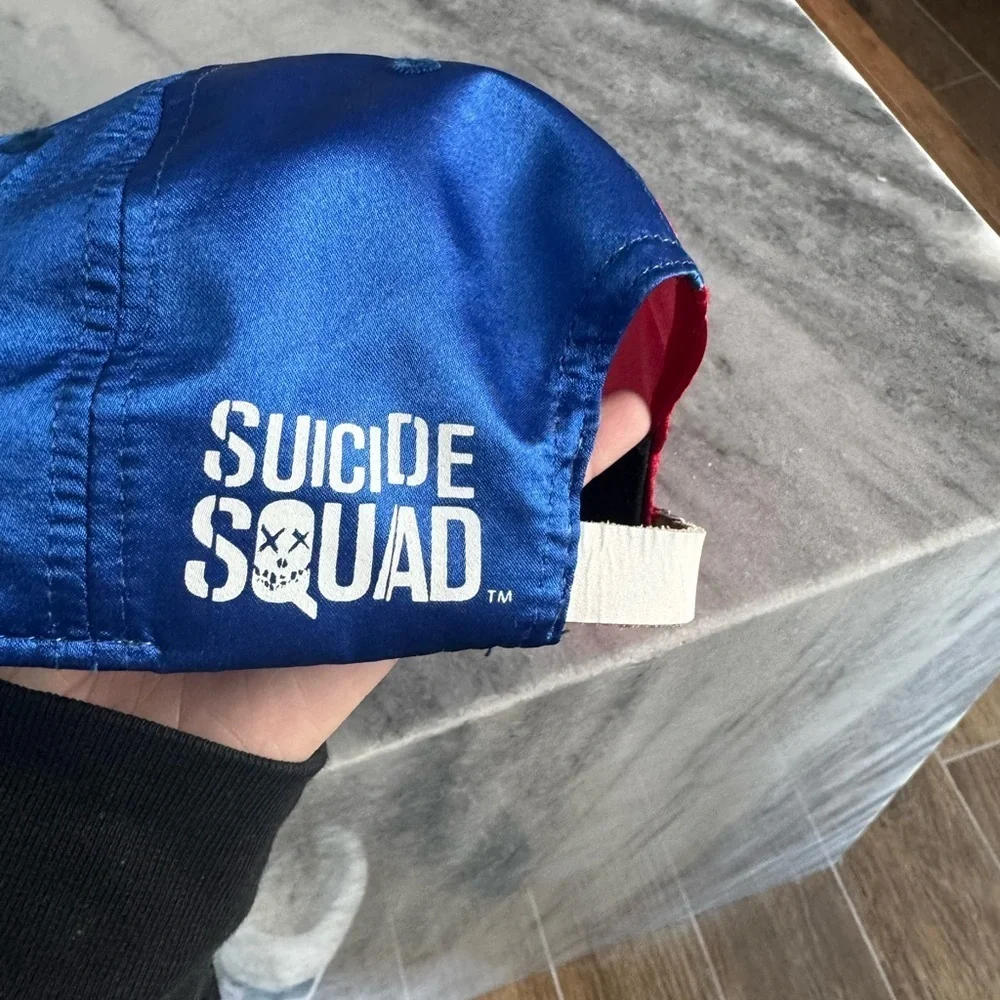 Rare & Collectors DC Comics Harley Quinn Property of Joker Satin Snapback Hat - Picture 6 of 9